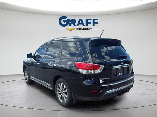 Super Black 2014 Nissan Pathfinder SL
