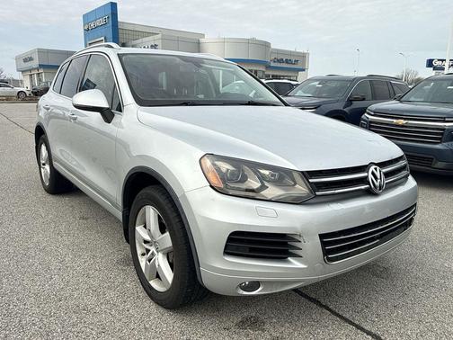 2012 Volkswagen Touareg VR6 Lux