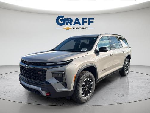 Sandstone Gray 2026 Chevrolet Traverse AWD Z71