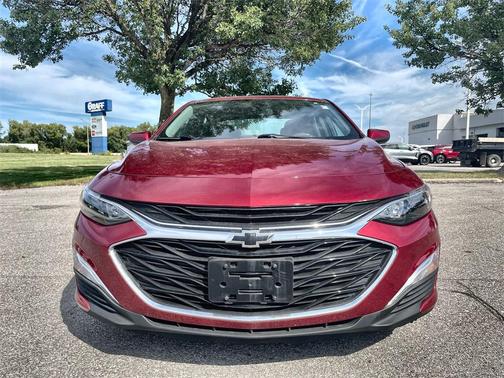 2022 Chevrolet Malibu FWD RS