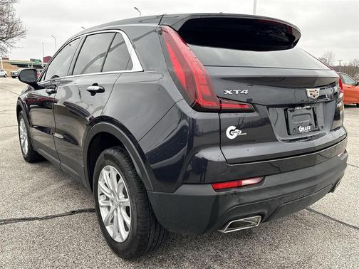 2023 Cadillac XT4 Luxury