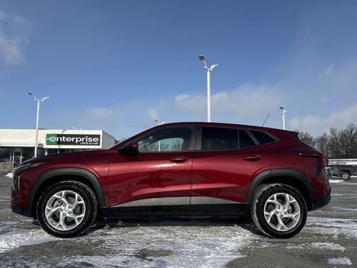 2024 Chevrolet Trax LS