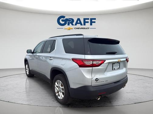 Silver Ice Metallic 2020 Chevrolet Traverse LT Leather
