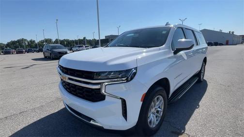 2023 Chevrolet Suburban LS