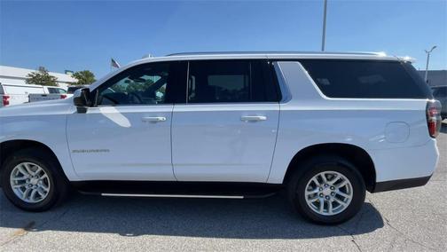 2023 Chevrolet Suburban LS