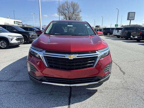 Radiant Red Tintcoat 2024 Chevrolet Equinox 1LT