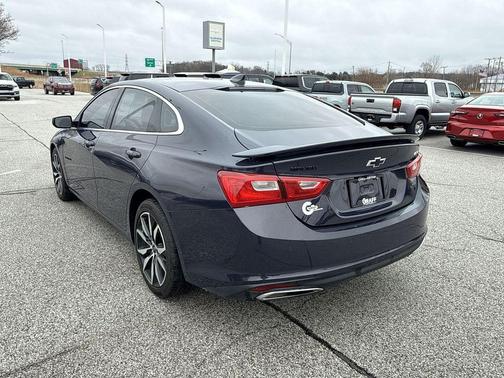 2025 Chevrolet Malibu FWD RS