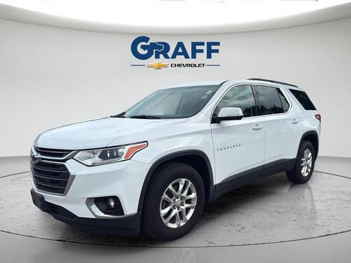 Summit White 2019 Chevrolet Traverse LT Cloth