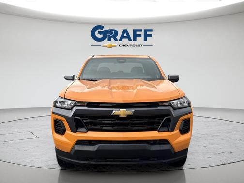 Sunrise Orange 2026 Chevrolet Colorado LT