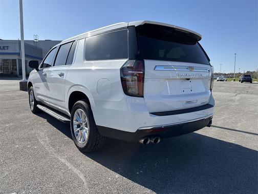 2023 Chevrolet Suburban Premier