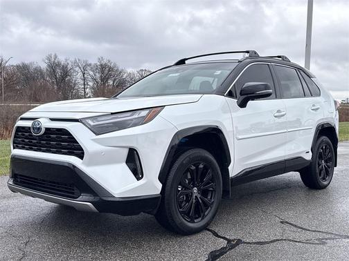 2024 Toyota RAV4 Hybrid SE