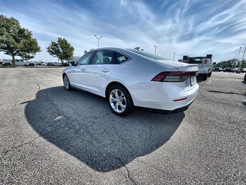 2023 Honda Accord LX 1.5T