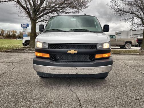 2025 Chevrolet Express 2500 RWD 2500 Regular Wheelbase WT