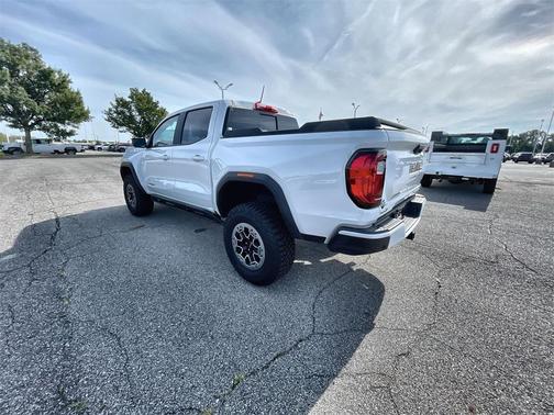 2023 GMC Canyon AT4X