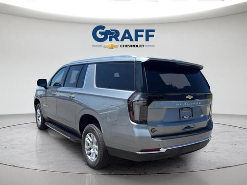 Sterling Gray Metallic 2026 Chevrolet Suburban LT