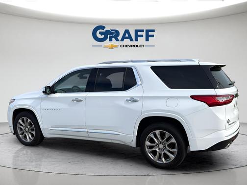 Summit White 2018 Chevrolet Traverse Premier