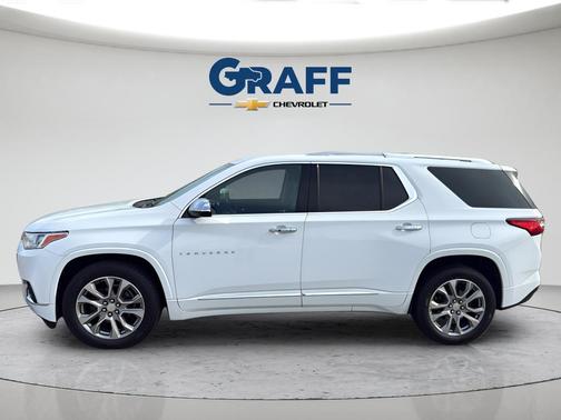 Summit White 2018 Chevrolet Traverse Premier