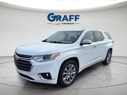 Summit White 2018 Chevrolet Traverse Premier