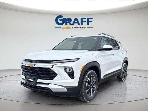 Summit White 2026 Chevrolet Trailblazer LT