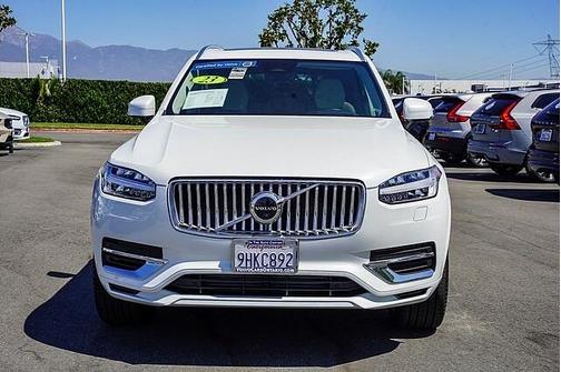 2023 Volvo XC90 Plus