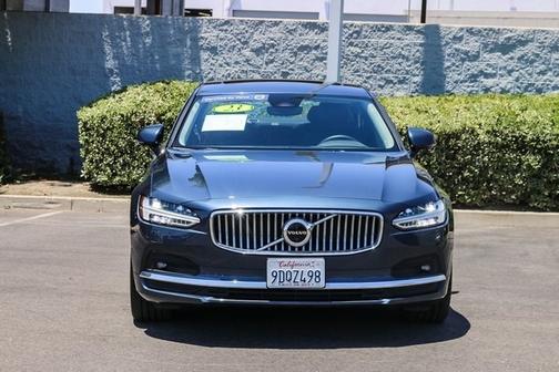 2023 Volvo S90 B6 Plus