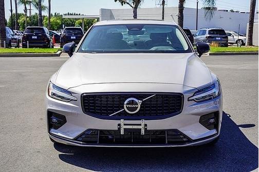 2025 Volvo S60 Core