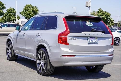 2023 Volvo XC90 Recharge Plug-In Hybrid T8 Plus 6 Passenger