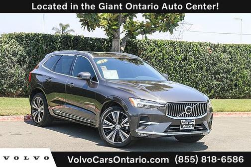 Platinum Grey 2023 Volvo XC60 Plus