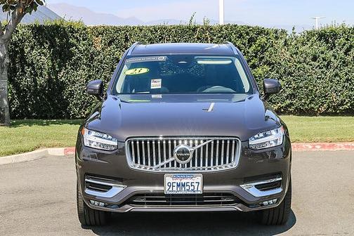 Platinum Grey 2023 Volvo XC90 Plus