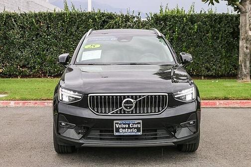 2025 Volvo XC40 Plus