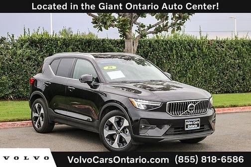 2025 Volvo XC40 Plus