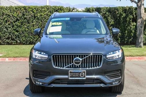 2022 Volvo XC90 T5 Momentum