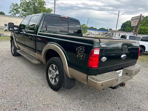 Green Gem Metallic/Pale Adobe Metallic 2013 Ford F-250 King Ranch
