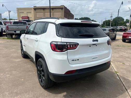 Bright White Clear Coat 2026 Jeep Compass Sport