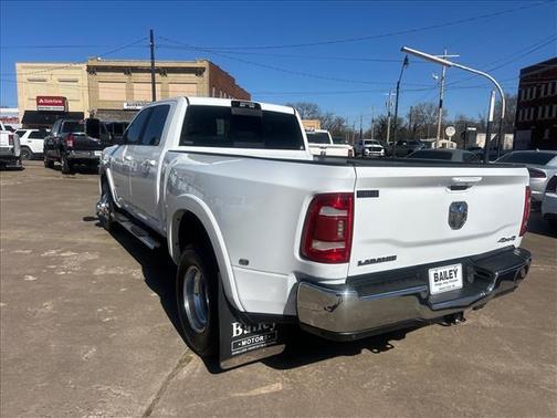 2022 RAM 3500 Laramie Crew Cab 4x4 8' Box