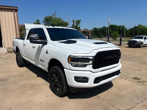 Bright White Clear Coat 2023 RAM 2500 Laramie