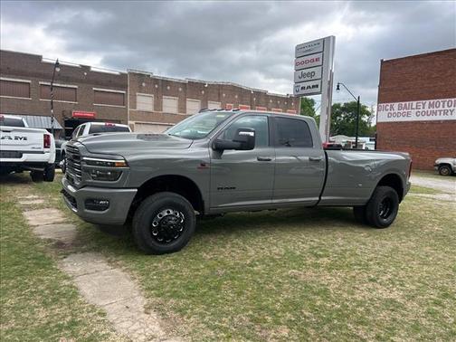 Ceramic Gray Clear Coat 2026 RAM 3500 Laramie