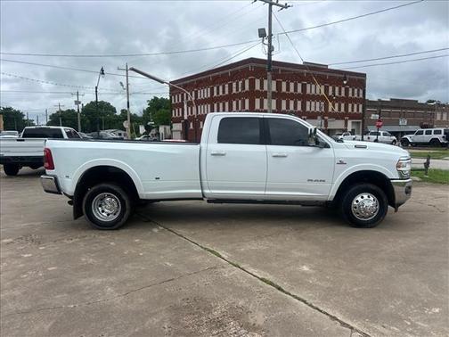 Bright White Clear Coat 2022 RAM 3500 Laramie