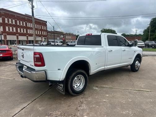 Bright White Clear Coat 2022 RAM 3500 Laramie