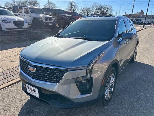 2025 Cadillac XT4 Premium Luxury