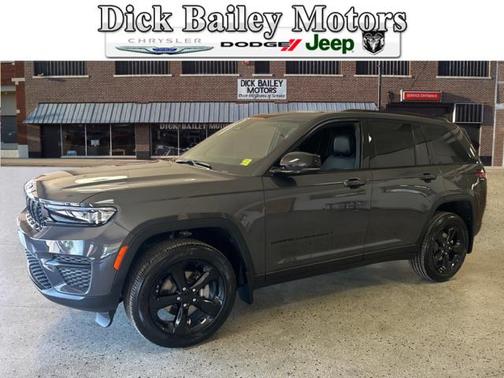 2025 Jeep Grand Cherokee Altitude