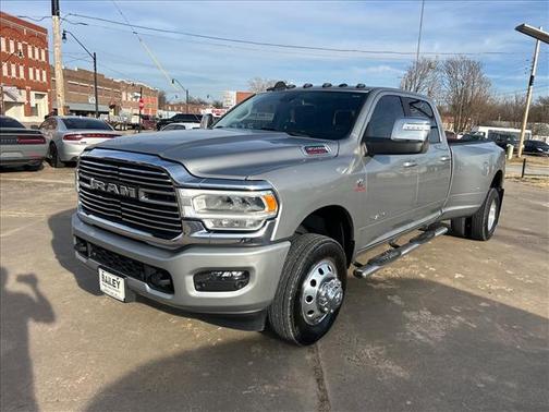 2024 RAM 3500 Laramie Crew Cab 4x4 8' Box