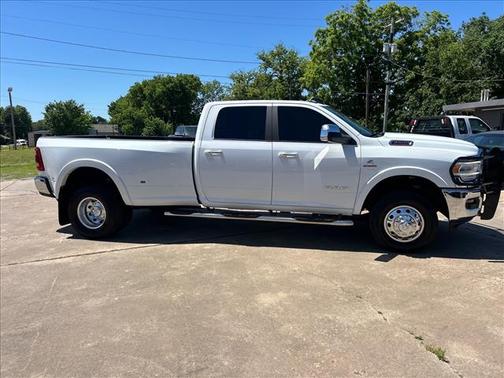 Bright White Clear Coat 2022 RAM 3500 Laramie
