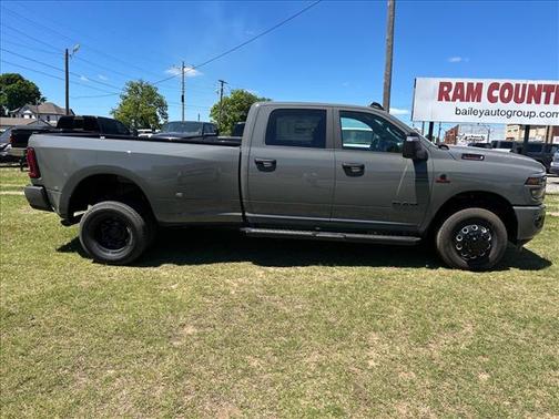 Ceramic Gray Clear Coat 2026 RAM 3500 Big Horn