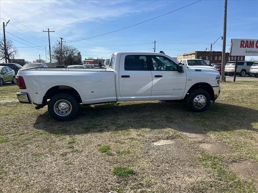 Bright White Clear Coat 2026 RAM 3500 Big Horn