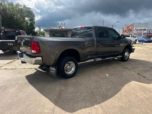 2018 RAM 3500 Tradesman Crew Cab 4x4 8' Box