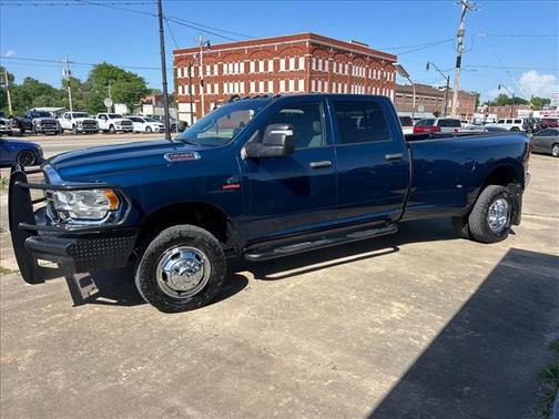 Patriot Blue Pearl Coat 2024 RAM 3500 Tradesman
