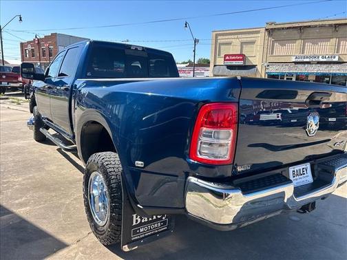 Patriot Blue Pearl Coat 2024 RAM 3500 Tradesman