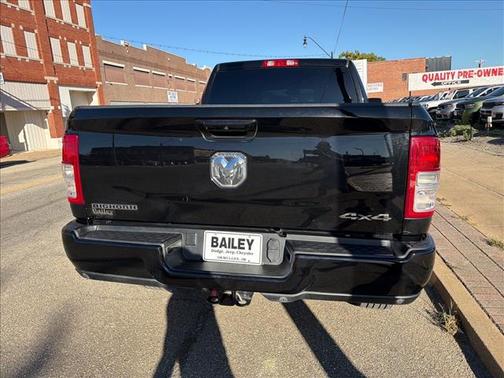 Diamond Black Crystal Pearlcoat 2024 RAM 2500 Big Horn Crew Cab 4x4 6'4' Box