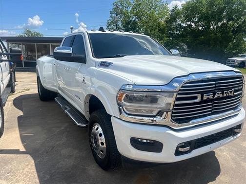 2022 RAM 3500 Laramie
